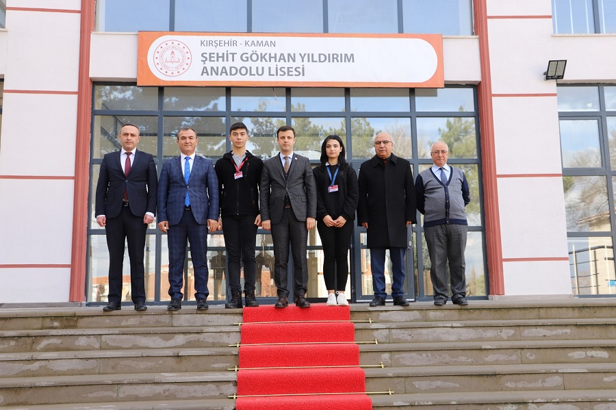 Kaymakamımız Sayın Nurullah Kaya Şehit Gökhan Yıldırım Anadolu Lisesini Ziyaret Etti